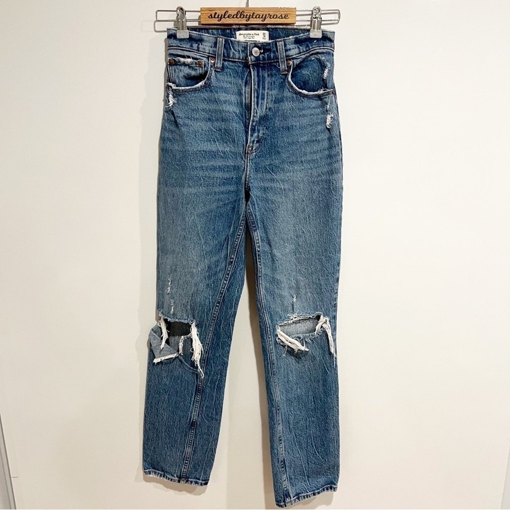 Abercrombie & Fitch Curve Love 90’s Straight Jean - Picture 8 of 11